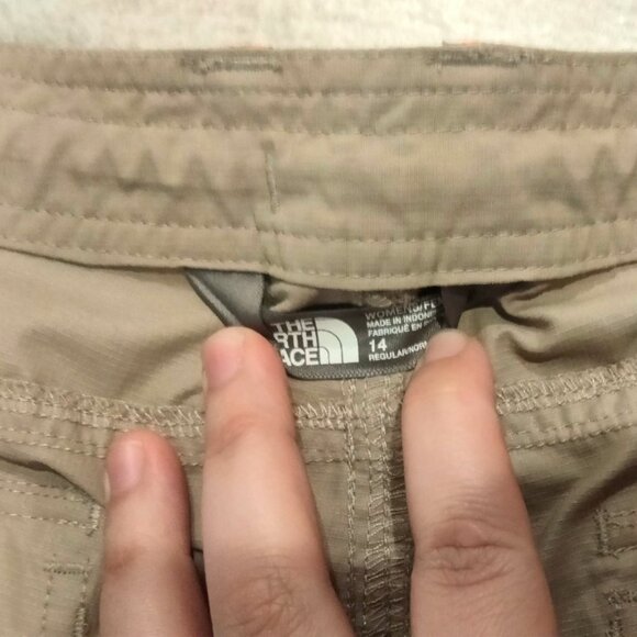 The North Face Women's 14 Nylon Roll Pants Beige Drawstring Hiking Stow Pocket - Picture 2 of 9